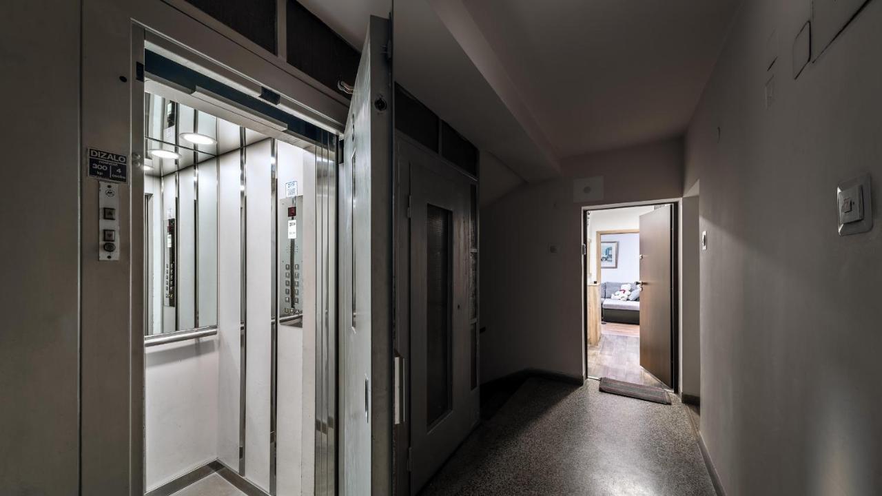 Apartment Krajinovic ซาเกร็บ ภายนอก รูปภาพ