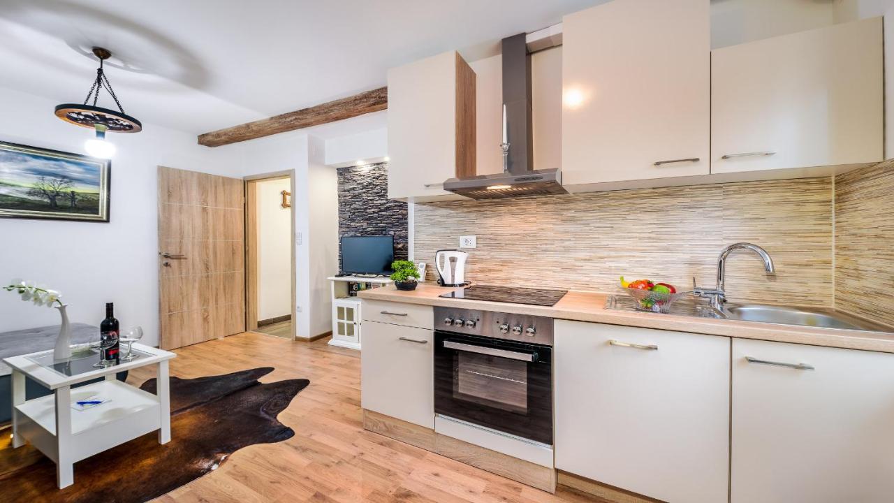 Apartment Krajinovic ซาเกร็บ ภายนอก รูปภาพ